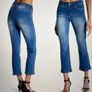 NWT Alice+Olivia Bryce cropped flare jeans